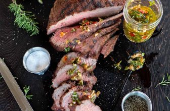 Gegrilde Tri Tip op een gasgrill